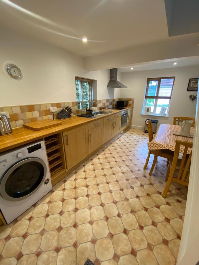 Inkwell Apartman Chippenham  Kültér fotó
